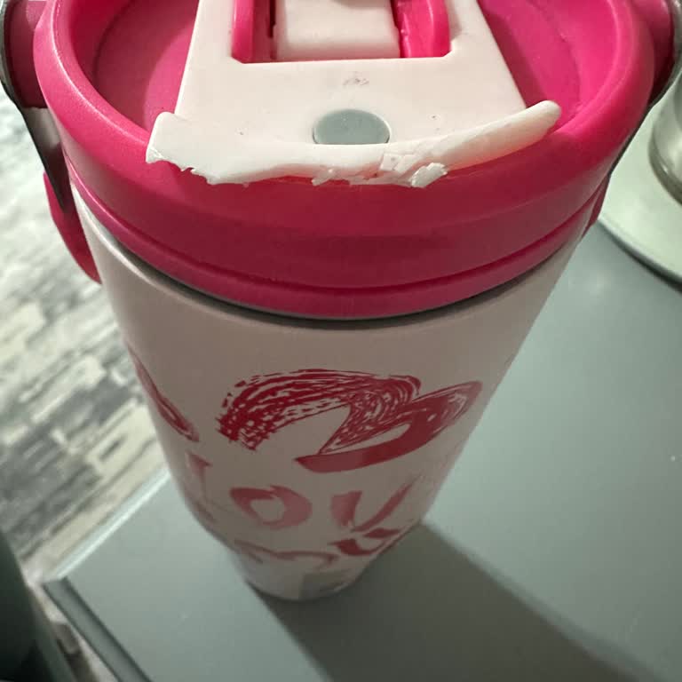 Kırılan Termos Kapağı İçin Ücretsiz Değişim Talebi