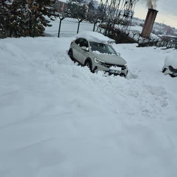 Açık Yolda Çekici Gelmediği İçin Yol Yardım Hizmetinden Mağdur Oldum