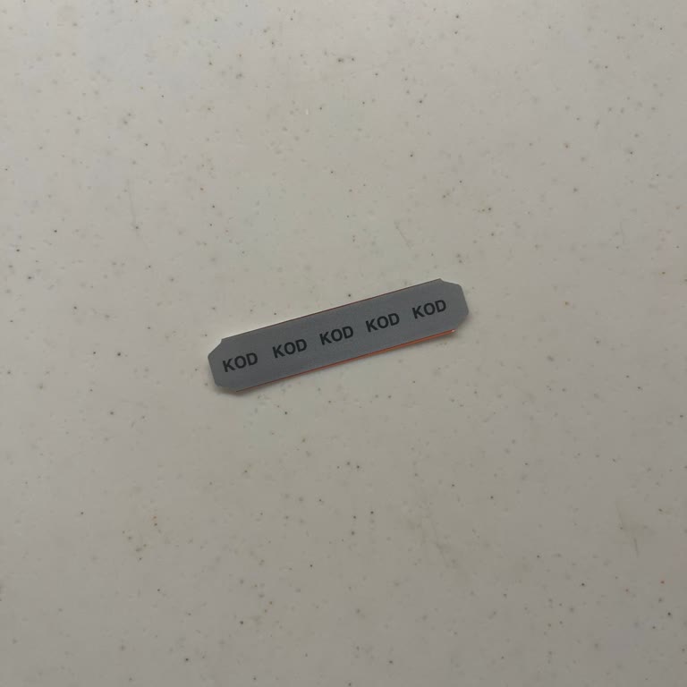 Kinder Süt Dilimi Ambalajındaki Belirsiz Kod Tüketiciyi Yanıltıyor