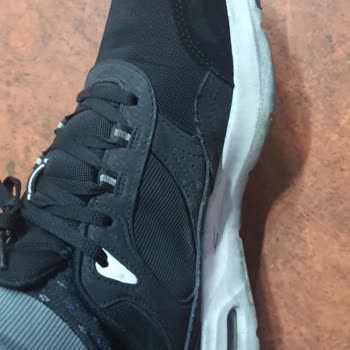 Skechers Ayakkabımda Taban Bozulması, Mağaza Çözüm Sunmuyor