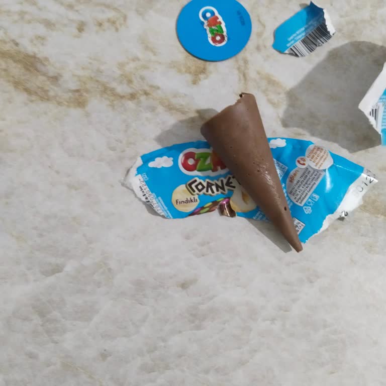 Şölen Ozmo Kornet Paketi İçeriği Yanlış: Kornet Yok, Çikolata Var