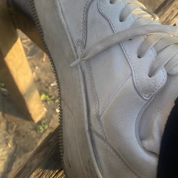 Pull & Bear Ayakkabısında Kısa Sürede Açılma, Acil Değişim Talebi