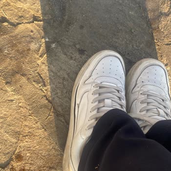 Pull & Bear Ayakkabısında Kısa Sürede Açılma, Acil Değişim Talebi