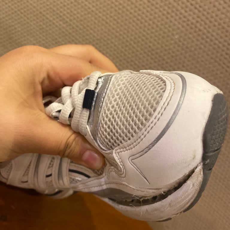 Mersin Forum Stradivarius Mağazasındaki Ayakkabı Açılması Ve Müdürün Kaba Tavrı