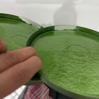 Karaca Glacier Cam Takımında İlk Yıkamada Soyulma: Sağlık Endişesi Ve Değişim Talebi