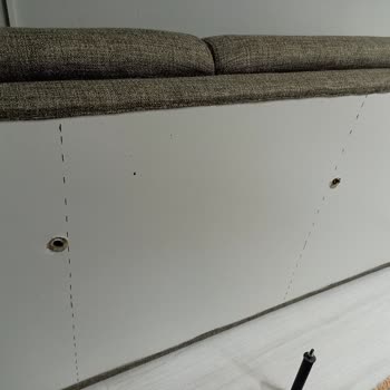 Destek Ayakları Kırıldı, Koltuk Kullanılamaz Hale Geldi