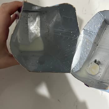 Migros Sütünde Kahverengi Parçacıklar Güven Sorunu