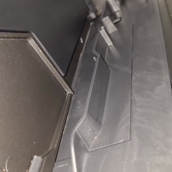 Çizikli Kahve Makinesi Sıcak Kahve Vermiyor Ve Değişim Talebi