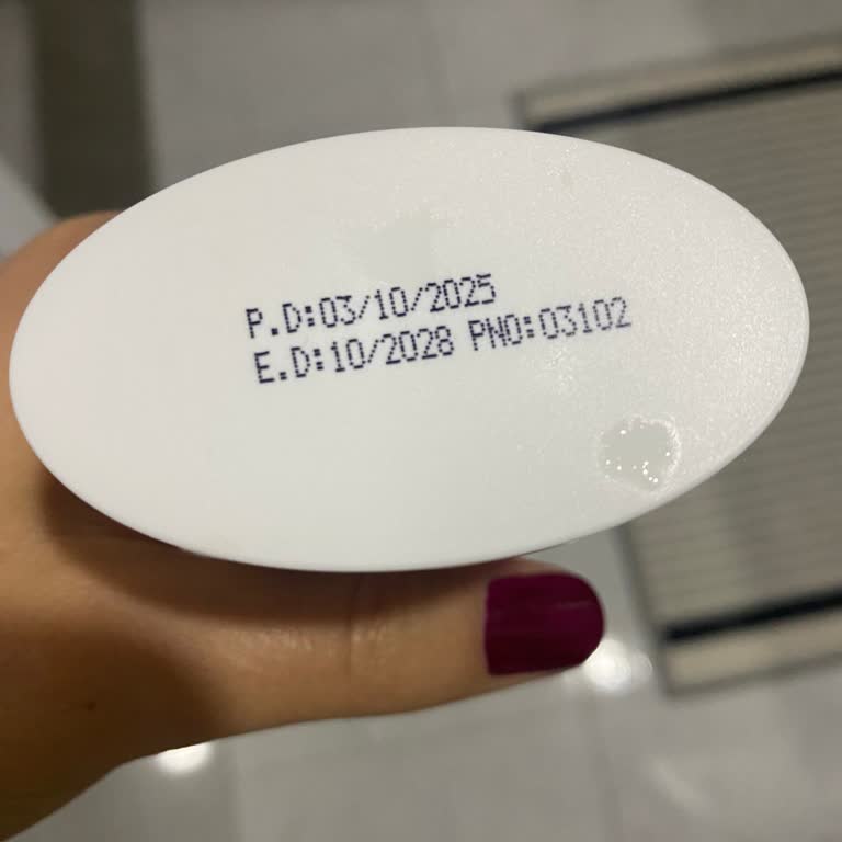 Ecowell Organik Bebek Şampuanının Aşırı Kokusu Ve Saç Sertleştirmesi Konusunda Açıklama Talebi