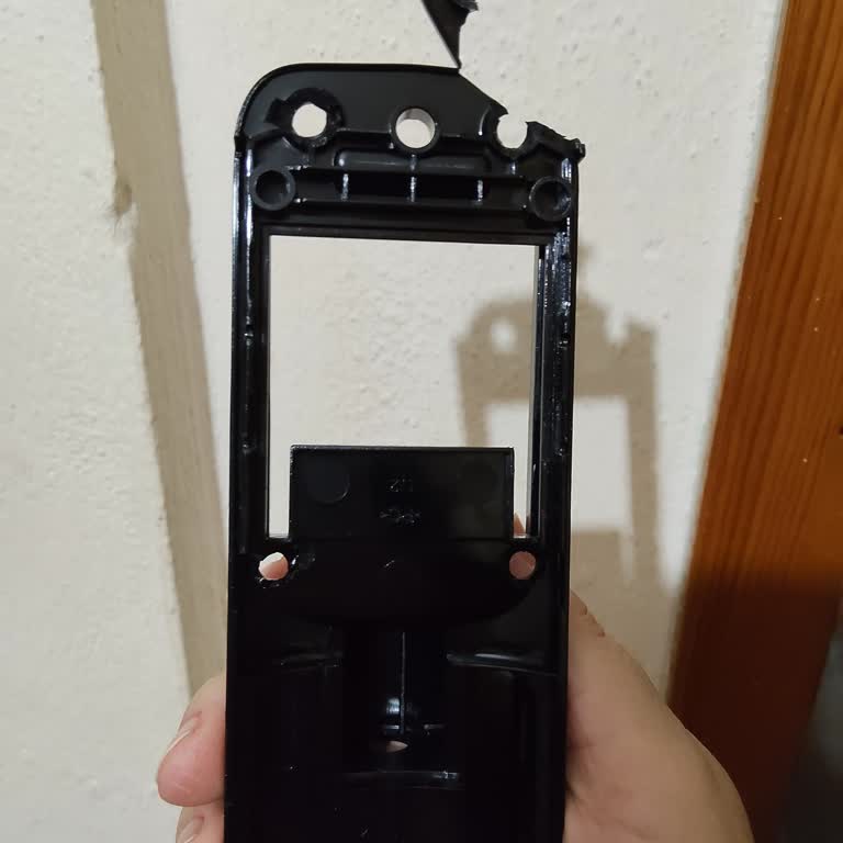 Philips Ev Aletleri 8000 Serisi Aqua Plus Kablosuz Dik Süpürge Şikayeti