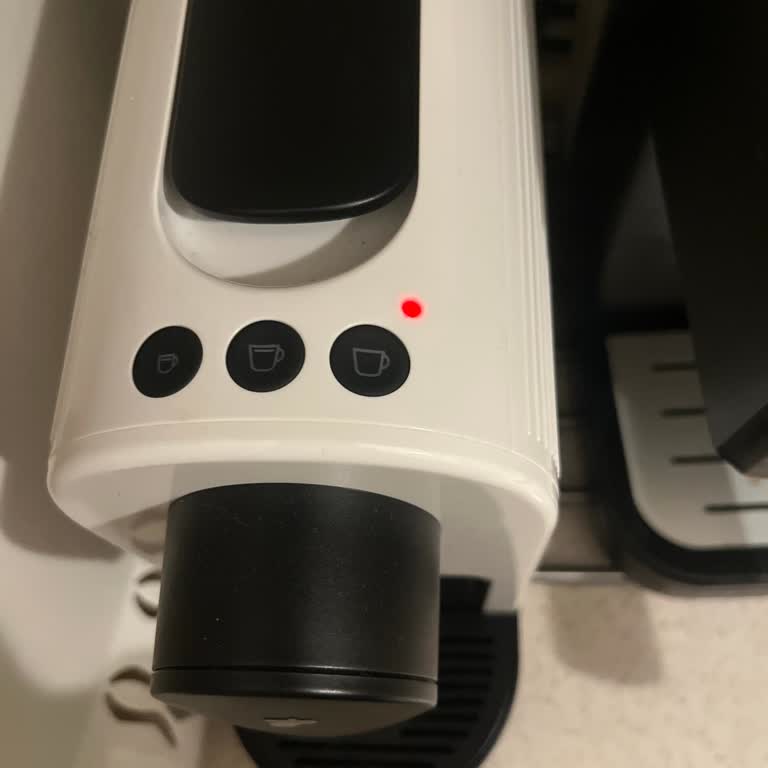 Tchibo Cafissimo Makinesinde Kırmızı Işık Ve Kapsül Sıkışması Nedeniyle Kullanılamıyor