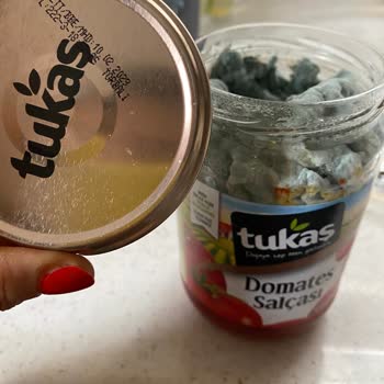 Tukaş Domates Salçası Uzun Son Kullanma Tarihi Aldatıcı, Kısa Sürede Küflendi Ve Sağlık Endişesi