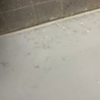 İBB Olimpiyat Stadı Metro Bekleme Alanı Hijyen Sorunları ve Kötü Koku