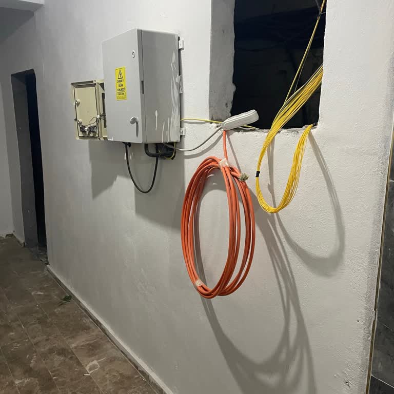 Yeni Binada Altyapı Eksikliği Ve Bilgilendirme Sorunu