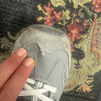 Skechers Ayakkabısında Ön Yırtık, Hepsiburada İade Talebini Haksız Reddetti