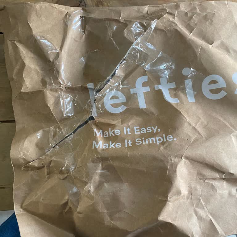 Yırtık Paket Nedeniyle Eksik Çocuk Botu Ve Cevapsız İletişim