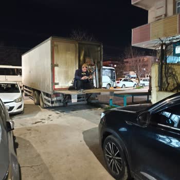 A101 Şubesinin Yol Kapatması Ve Saygısız Davranışı Hastane Yolunda Mağduriyet Yaratıyor