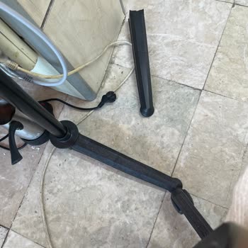 Kalitesiz Plastik Ayağıyla Elektrikli Isıtıcıda Kırılan Rezistans Ve Tam İade Talebi