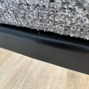 Yeni Alınan Koltukta Kısa Sürede Baza Kırığı Ve Kumaş Potlaşması