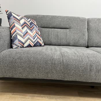 Yeni Alınan Koltukta Kısa Sürede Baza Kırığı Ve Kumaş Potlaşması