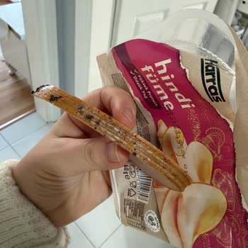 Süresi Geçmemiş Hindi Füme Üründe Küflenme Belirtisi