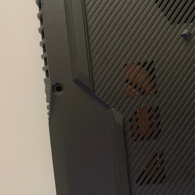 Asus Bilgisayar Cihazda, Henüz Bir Yıl Bile Dolmadan Donanımsal Ve Yazılımsal Problemler Yaşadım!