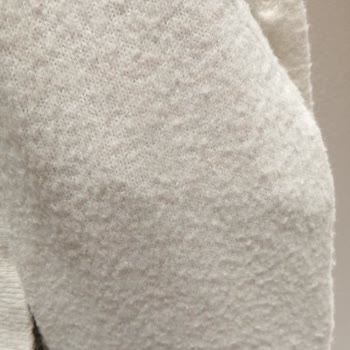 H&M Denied Refund for Defective Sweater Despite Purchase Record