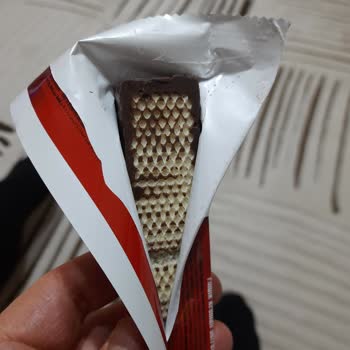Torku Çikolatalı Gofretin Çikolata Kaplaması Eksik Olması Ve Yetersiz Müşteri Hizmeti