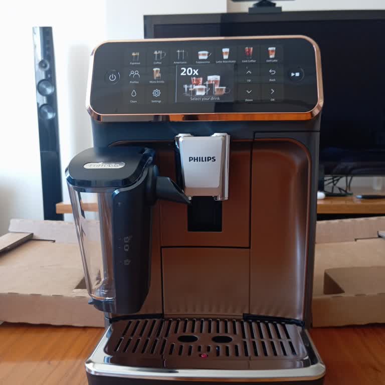 Philips 5544/80 Lattego Kahve Makinesinde Kullanılmış İz Ve Gres Yağıyla Değişim Talebi