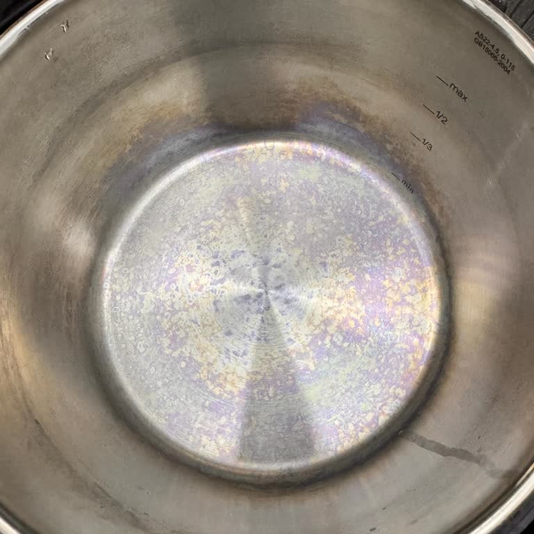 Fissler Düdüklü Tencere İlk Yıkamada Renk Değiştirerek Deforme Oldu