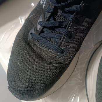 Yüksek Fiyatlı Skechers Ayakkabının Kısa Sürede Yırtılması Ve Kullanıcı Hatası İddiası