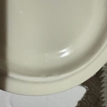 Kırık Ve Renk Farkıyla Gelen Atatürk İmzalı Fincan Takımı İçin Değişim Talebi