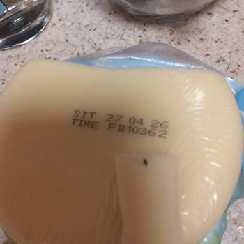 Kaşar Peynirinin İçinden Çıkan Siyah Parça Hijyen Sorununu Ortaya Koydu