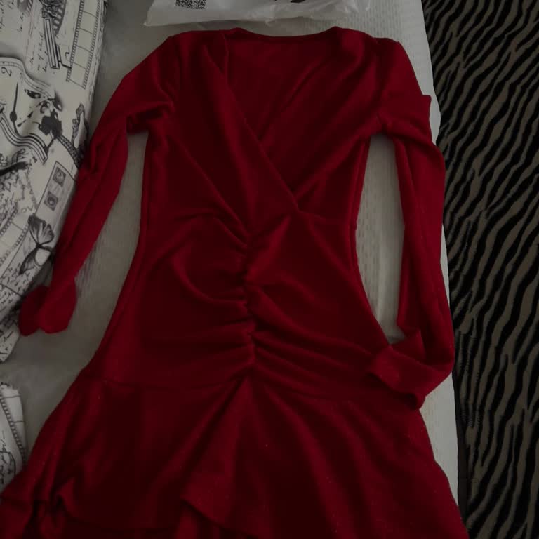 Zoom Butik'te Yanıltıcı Ürün Açıklaması Ve İade Hakkının İhlali