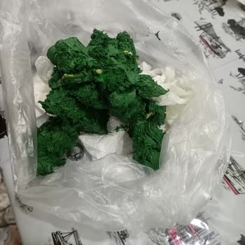 Yeşil Boyalı Pastanın Lezzetsizliği Ve Müşteri Hizmetindeki İlgisizlik