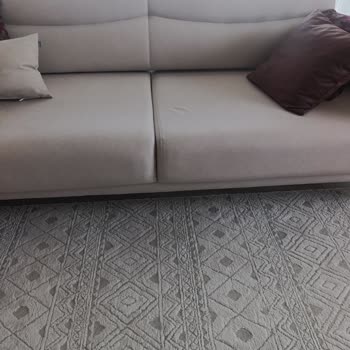 Milena Koltuk Takımındaki Renk Farklılıkları, Çökme Ve Lekeler Nedeniyle Tam İade Talebi