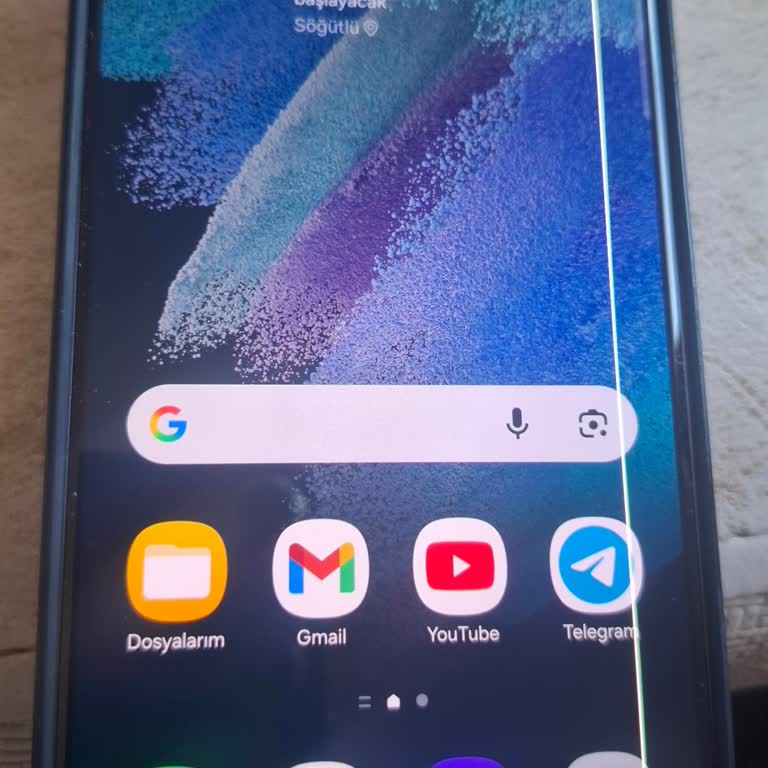 One UI 8 Güncellemesi Sonrası Ekranda Yeşil Şerit Ve Yüksek Onarım Ücreti