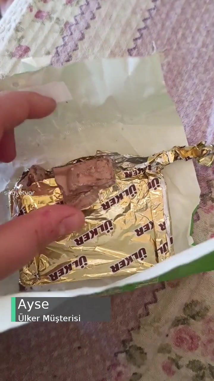 Ülker Antepfıstıklı Çikolatanın Bozuk Ve Eksik Çıkması videonun kapak resmi