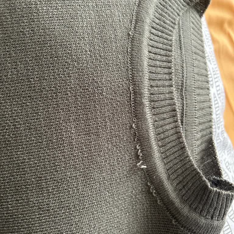 Bulem Butik'ten Gelen Yanlış Ve Defolu Kazak İçin Tam İade Talebi