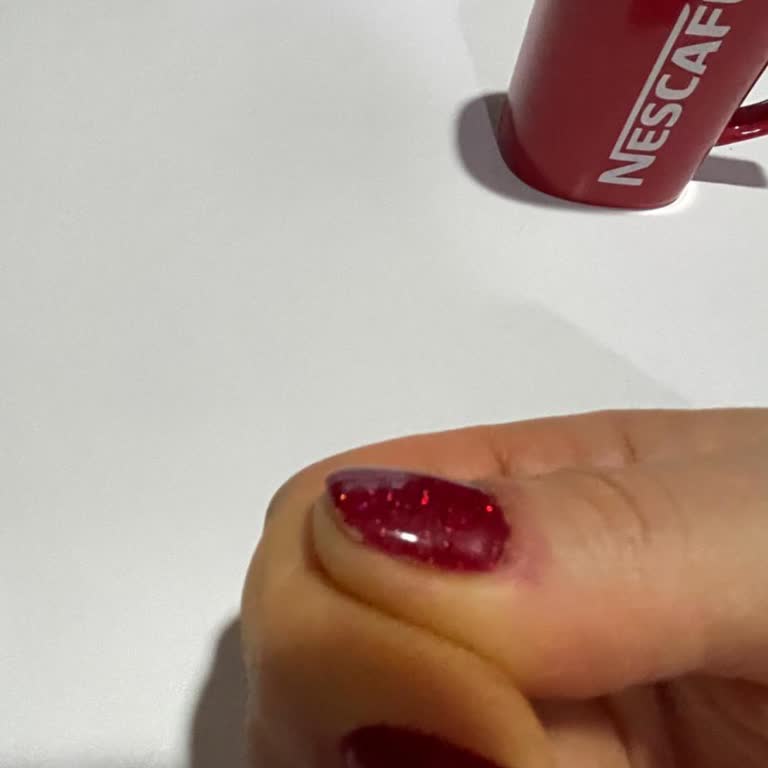 Sierra Hair & Beauty Center Kalıcı Oje Sonrası Bozulma Ve Yara