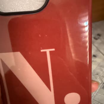 Görsellerdeki Kılıfla Gelen Kılıf Farklı, Satıcı İletişimsiz Ve Ücret İadesi Talebi