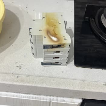 Azim Çelik İnşaat & Emlak Elektrik Yangını Ve Gaz Kaçağı Nedeniyle Depozito İadesi Talebimiz