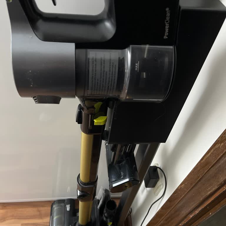 Şarj Süresi Kısa Ve Sürekli Arızalı Dikey Süpürge İçin Ücretsiz Çözüm Talebi