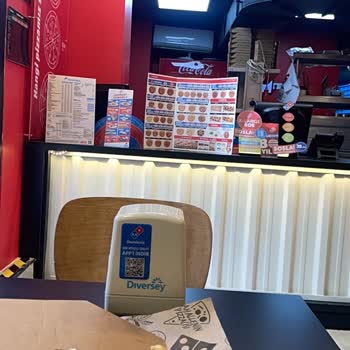 Domino’s Kabataş Şubesinde Az Malzemeli Orta Boy Pizza Şikayeti