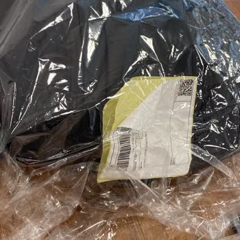 Yırtık Adidas Montu Ve Haksız İade Reddi