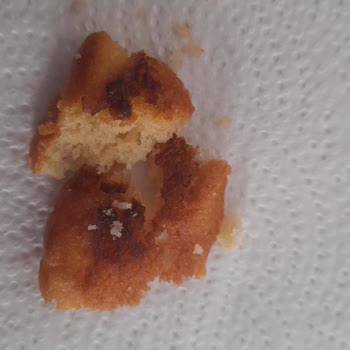 Torku Favorimo Meyveli Kekte Tehlikeli Siyah Reçel Kıvamındaki Madde