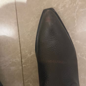 Zara Çizmesinde Kısa Sürede Renk Değişimi Ve Deformasyon, Yanıtsız Şikayet