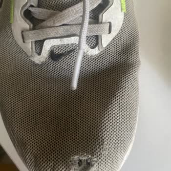 FLO Mağazası Nike Air Force Ayakkabımı 1,5 Ayda Yırtılma Nedeniyle Reddetti