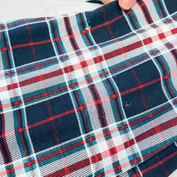 Suwen Paçasında 8 Delik Olan Pijama İçin Anında Değişim Talebi