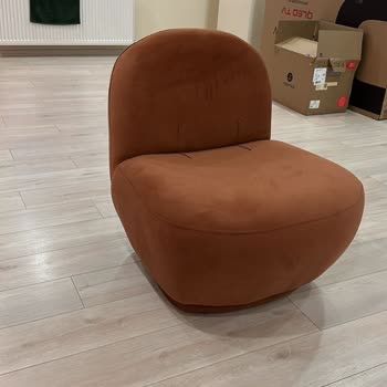 Haliloğlu Furniture İletişime Geçtim Ancak Sürekli Oyalanıyorum